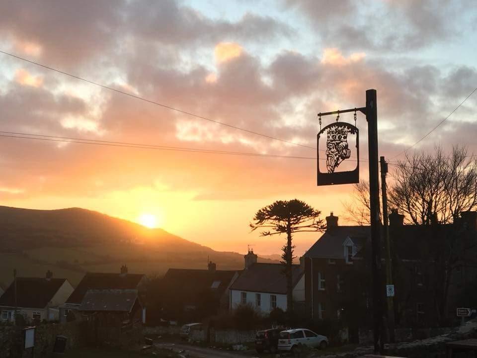 King'S Head Inn Llangennith Exterior foto